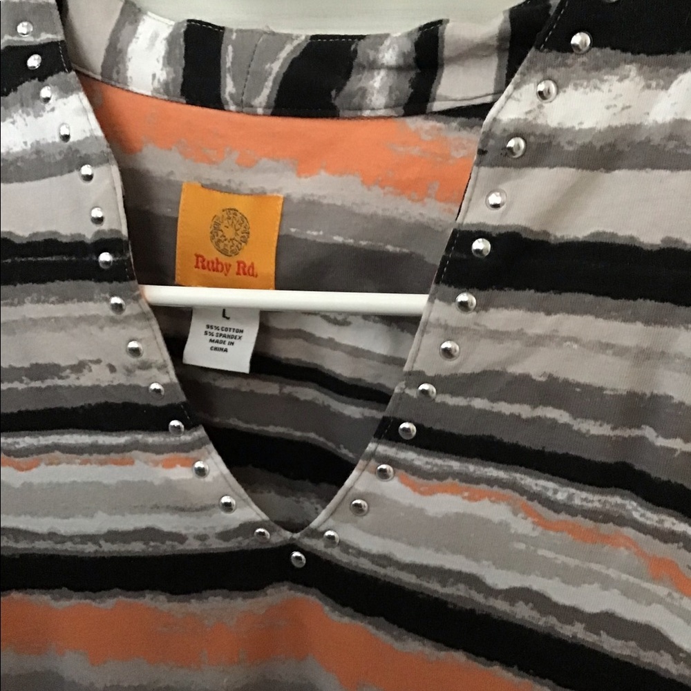 NWOT Ruby Rd top - Picture 2 of 3